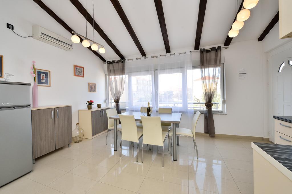Apartments Nika & Karla Bibinje Luaran gambar