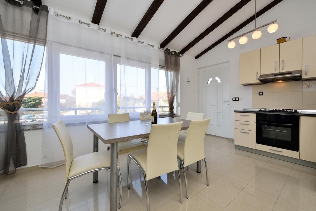 Apartments Nika & Karla Bibinje Luaran gambar