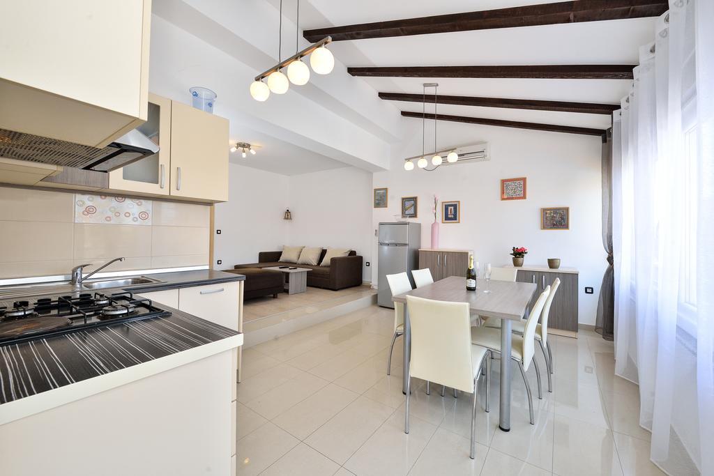 Apartments Nika & Karla Bibinje Luaran gambar